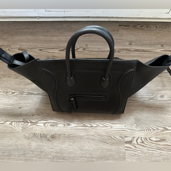 Celine luggage tote - large. Like new! This bag is in excellent condition - Picture 4 of 9